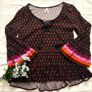 Mudd Boho Vintage Black and Orange Blouse Vibrant and Stylish Size XS
